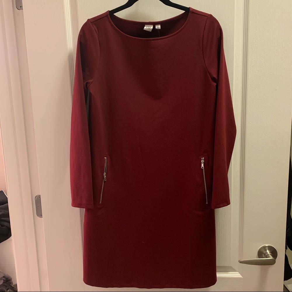 NWT GAP Maroon Dress with Side Pockets Size Small